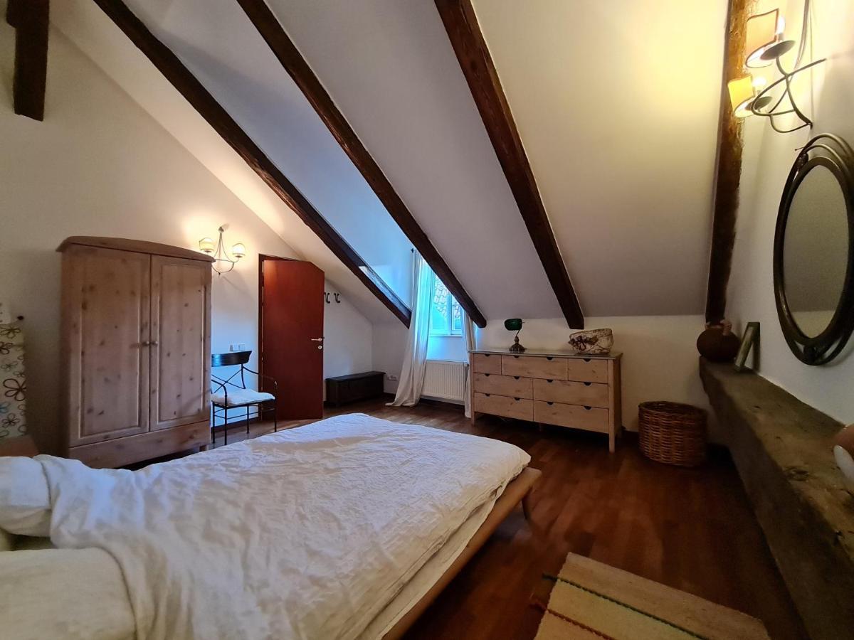 Magic Central Attic Apartment Prague Exterior photo