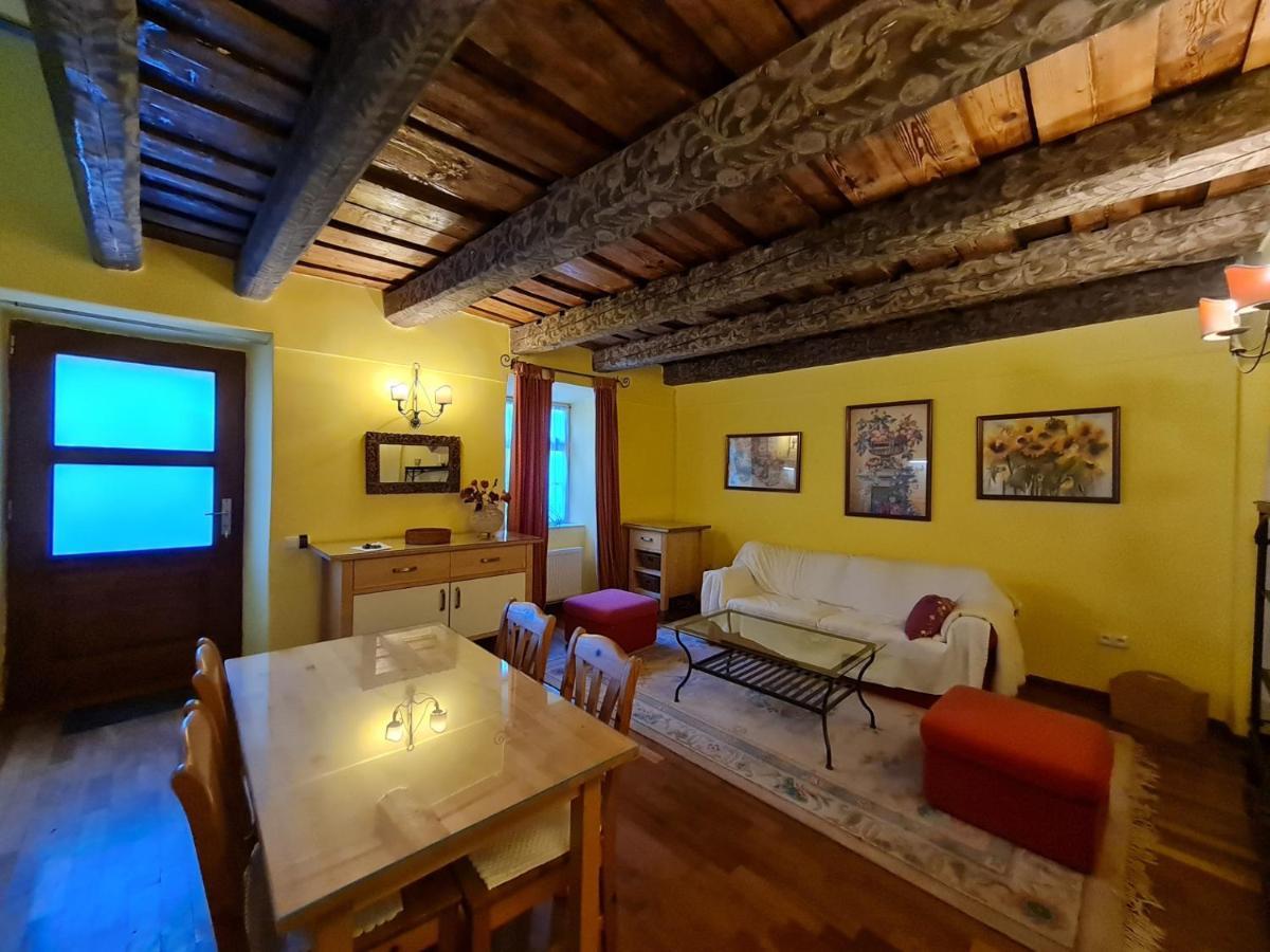 Magic Central Attic Apartment Prague Exterior photo